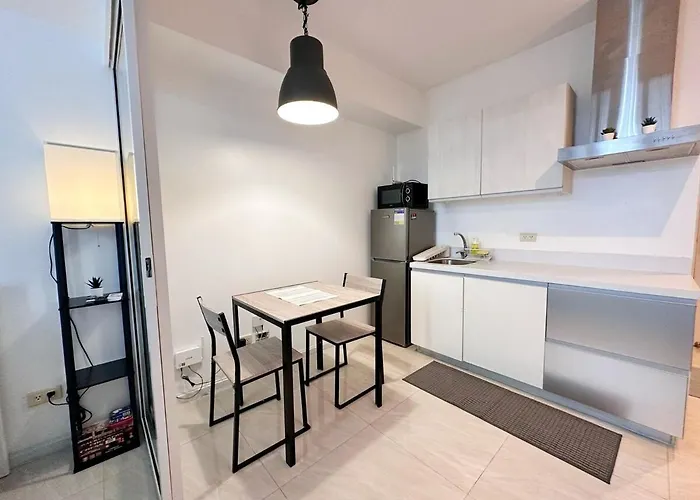 1br Condotel In Azure Urban Near Naia #tro5 Manila