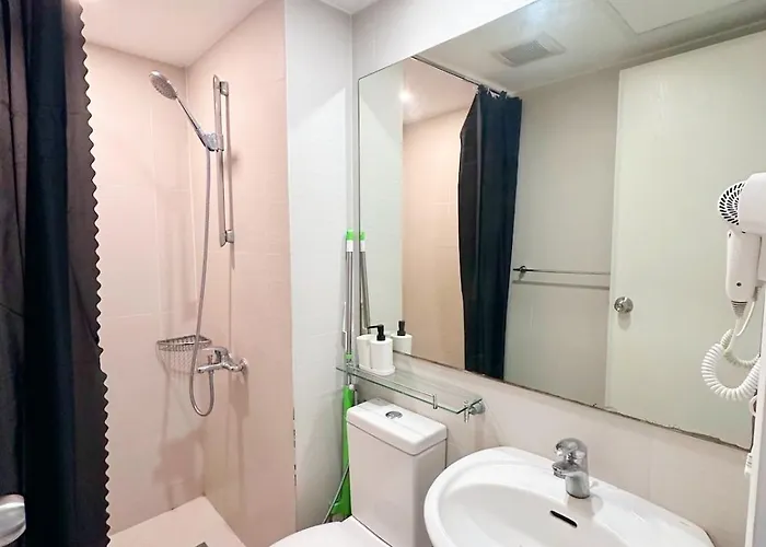 Apartamento 1br Condotel In Azure Urban Near Naia #tro5