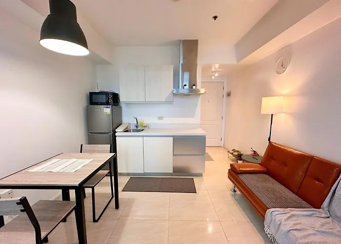 Apartamento 1br Condotel In Azure Urban Near Naia #tro5