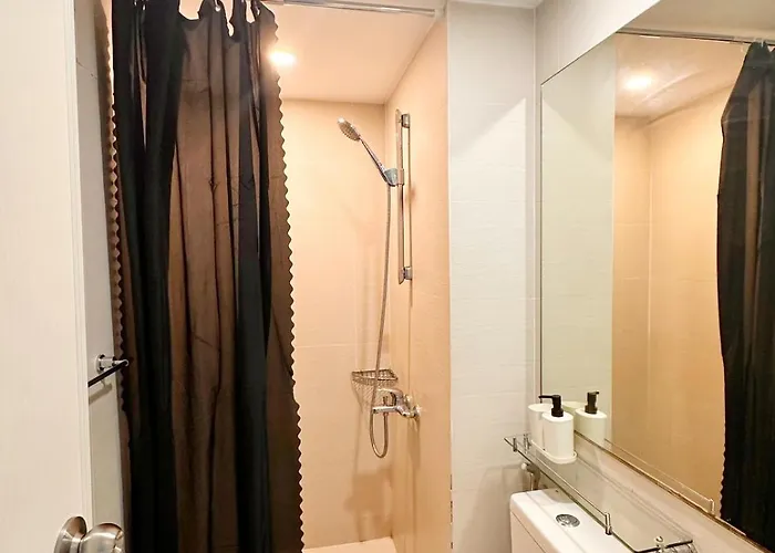 Apartamento 1br Condotel In Azure Urban Near Naia #tro5 Manila