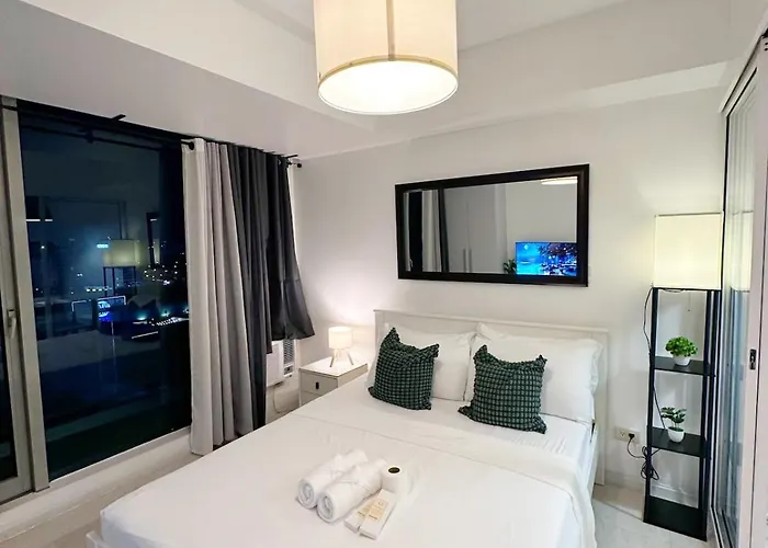 Apartamento 1br Condotel In Azure Urban Near Naia #tro5